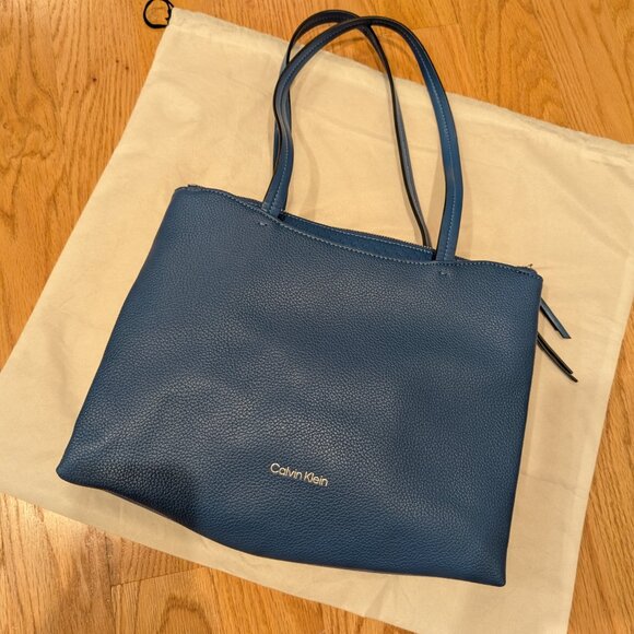 NWOT Blue Calvin Klein 2-in-1 Purse - Picture 16 of 16